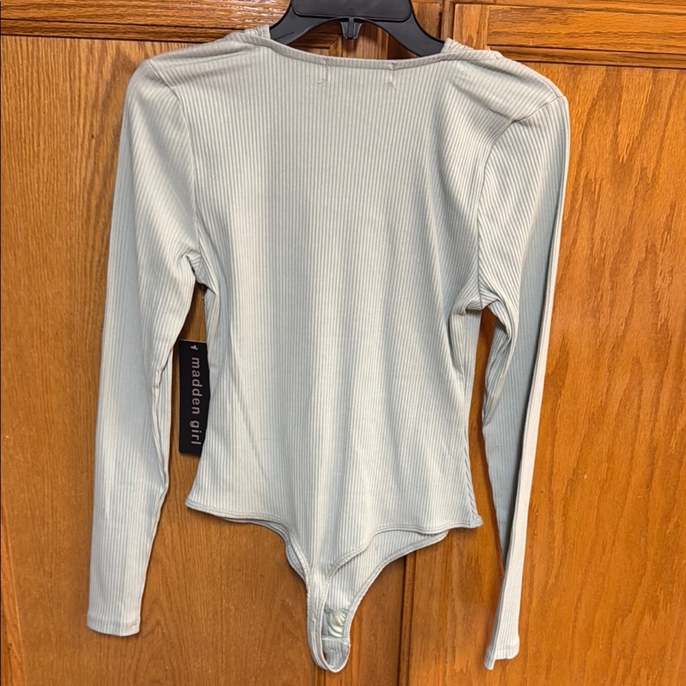 Madden Girl Silver Cut Out Fitted Bodysuit - Picture 4 of 4